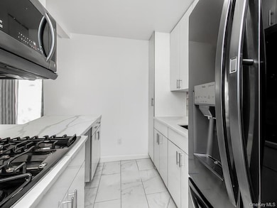 Westchester Towers unit 16A, Yonkers, NY 10710 - photo 4