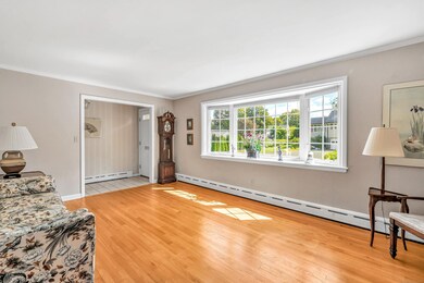 14 Oakland Dr, Trumbull, CT 06611 - photo 6