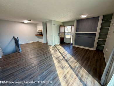 610 S Dibble Blvd, Lansing, MI 48917 - photo 3