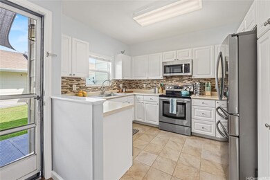 Kitchen Features Stainless Steel Appliances