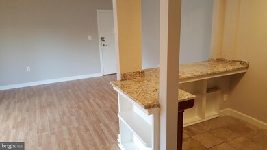 200 Park Terrace Ct SE unit 3, Vienna, VA 22180 - photo 2
