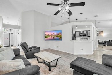 12410 Early Run Ln, Riverview, FL 33578 - photo 6