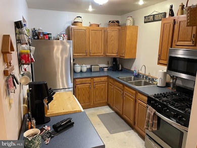 270 Canary Cir, York, PA 17404 - photo 6