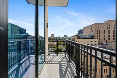 Double-pane thermal windows beat the heat providin