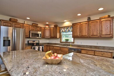 1733 Bulwer St, Scranton, PA 18504 - photo 4