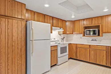 Major Appliances Included