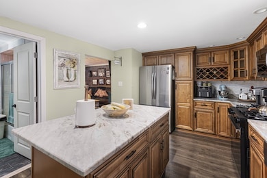 506 Snell St, Fall River, MA 02721 - photo 5