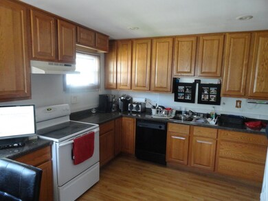 501 Waco Ln, Carpentersville, IL 60110 - photo 5