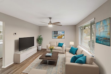 1061 Amherst Ln, University Park, IL 60484 - photo 3