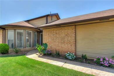 2318 Cedar Brook Dr, Moore, OK 73160 - photo 3