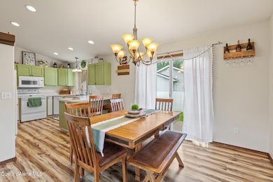 9433NReedRd-6