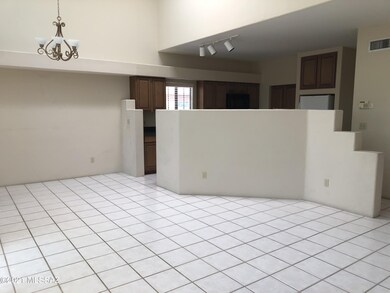 4211 N Rillito Creek Place, Tucson, AZ 85719 - photo 4