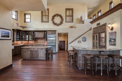 Kitchen - Breakfast Bar