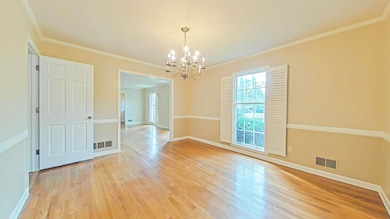 7-Dining Room (41)