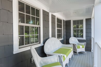 004-Covered_Porch-2071550-large