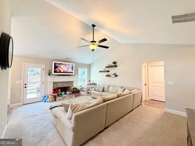 178 Cole Court Dr, Commerce, GA 30529 - photo 5