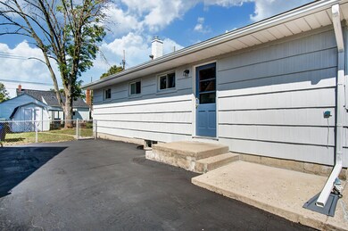 607 Savannah Dr, Columbus, OH 43228 - photo 4