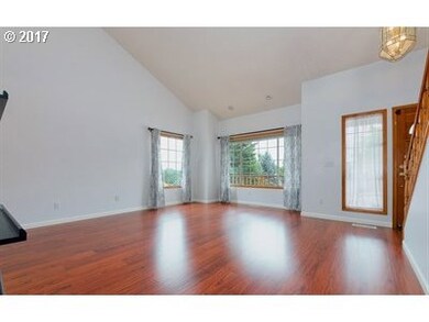 401 SW 27th Way, Troutdale, OR 97060 - photo 6