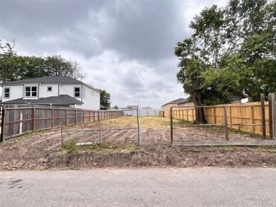 8120 Willow St, Houston, TX 77088 - photo 6