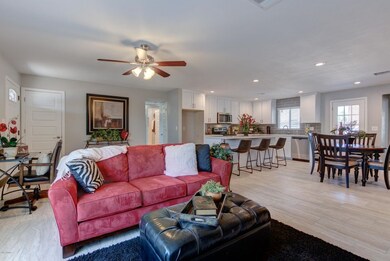 4216 E Vineyard Rd-8