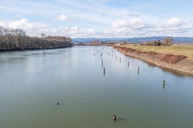 35308 Riverside Ln, Scappoose, OR 97056 - photo 5