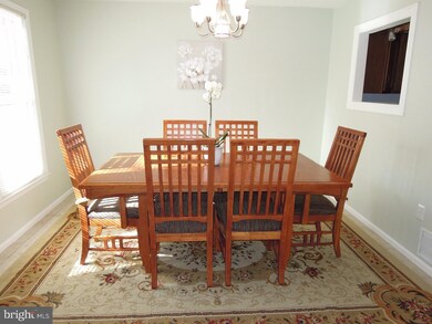 515 Portsmouth Ct, Sellersville, PA 18960 - photo 2