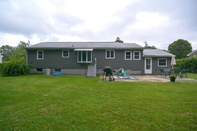 17 Henderson Cir, Salem, NH 03079 - photo 2