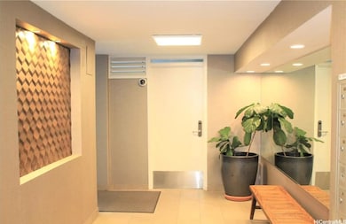 Canal House unit 2303, Honolulu, HI 96815 - photo 2