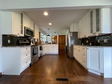 88 Partridge Ln, West Springfield, MA 01089 - photo 5