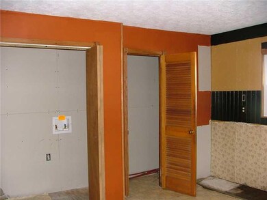 411 Franklin St, Edinburgh, IN 46124 - photo 7