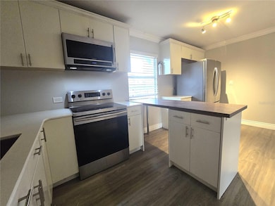 914 SW 8th Ave unit 57, Gainesville, FL 32601 - photo 5