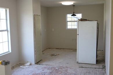 3015 8th St, Bay City, TX 77414 - photo 6