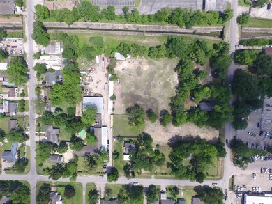 5210 Barrett St, Houston, TX 77022 - photo 3