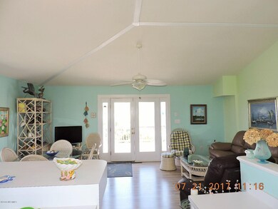 4 Living room