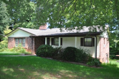 308 Rodgers St, Gaffney, SC 29341 - photo 2