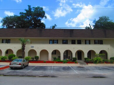 1649 El Prado Rd unit 5, Jacksonville, FL 32216 - photo 2