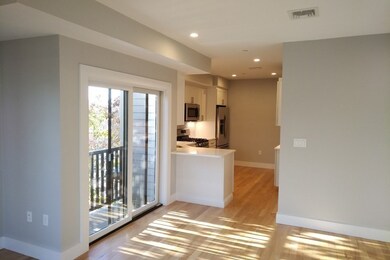 186 Havre St unit 4, Boston, MA 02128 - photo 3