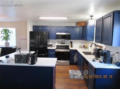 1883 Walton Dr, Colorado Springs, CO 80951 - photo 5