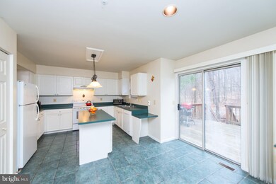 9813 Sherwood Farm Rd, Owings Mills, MD 21117 - photo 4