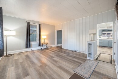 221 James St, Latrobe, PA 15650 - photo 5