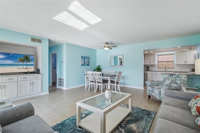 Island House unit 26, Sarasota, FL 34242 - photo 6