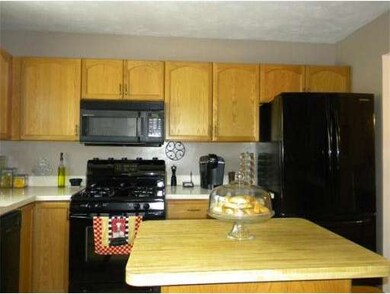 25 Lamplighter Ln unit 25, South Easton, MA 02375 - photo 5