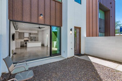 540 W Mariposa St Unit 9 - MLS-7