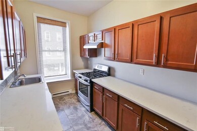 302 N Ninth St unit 3, Allentown, PA 18102 - photo 3