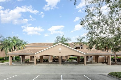 1011 Fairwaycove Ln unit 201, Bradenton, FL 34212 - photo 3