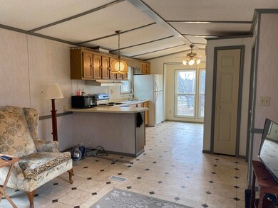 83 West St, Gardiner, ME 04345 - photo 4