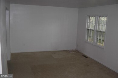 7832 Stovall Ct, Lorton, VA 22079 - photo 5