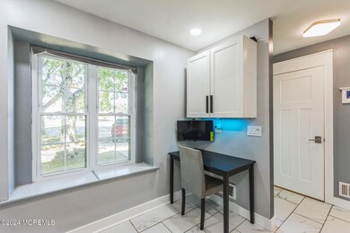 92_Rita_Ln_Jackson_Township_NJ_08527_USA