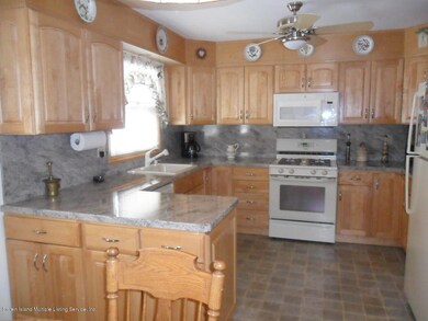 9 E Augusta Ave, Staten Island, NY 10308 - photo 4