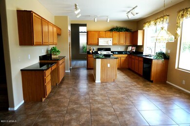 5337 W Glenview Place, Chandler, AZ 85226 - photo 4